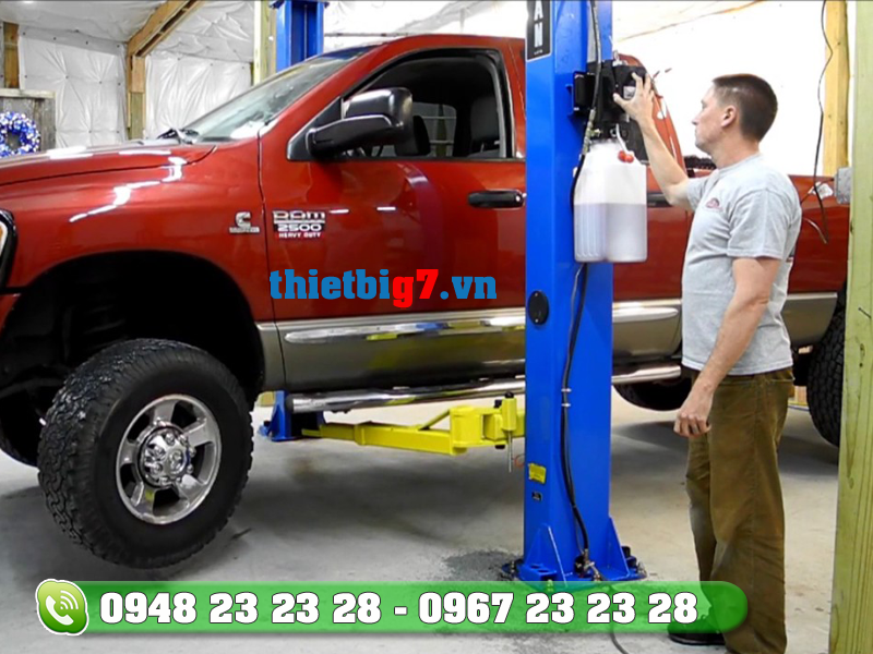 Bom-dau-thuy-luc-va-lap-nguon-dien