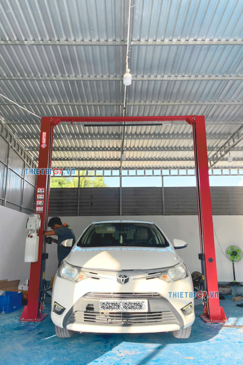 thiet-bi-nang-ha-o-to